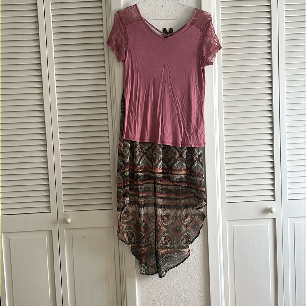 Moral Fiber Blouse Size M & Wrangler Multi-Color Skirt Size M